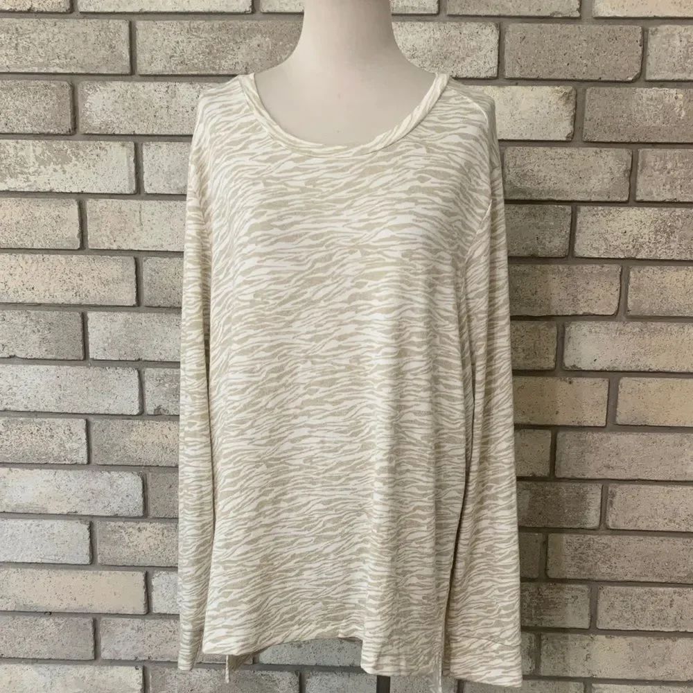 3for$20 light sweater shirt large
